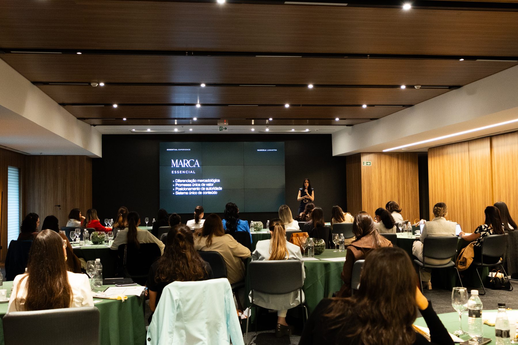 Workshop em sessão no Essential Experience